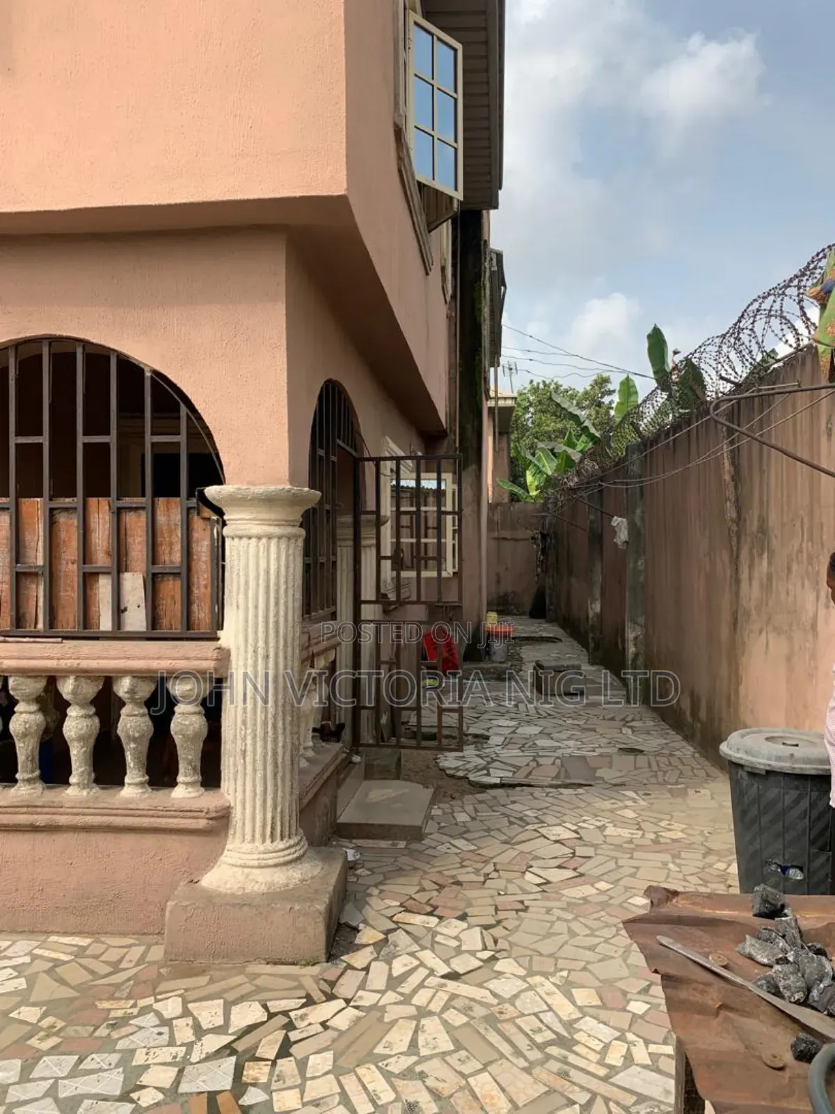 13bdrm Block of Flats in Ajara, Badagry for sale in Badagry