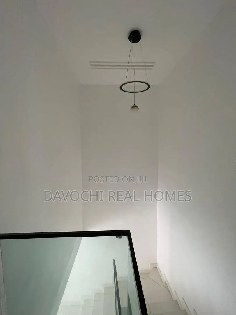 4bdrm Duplex in Ikota for sale in Ikota