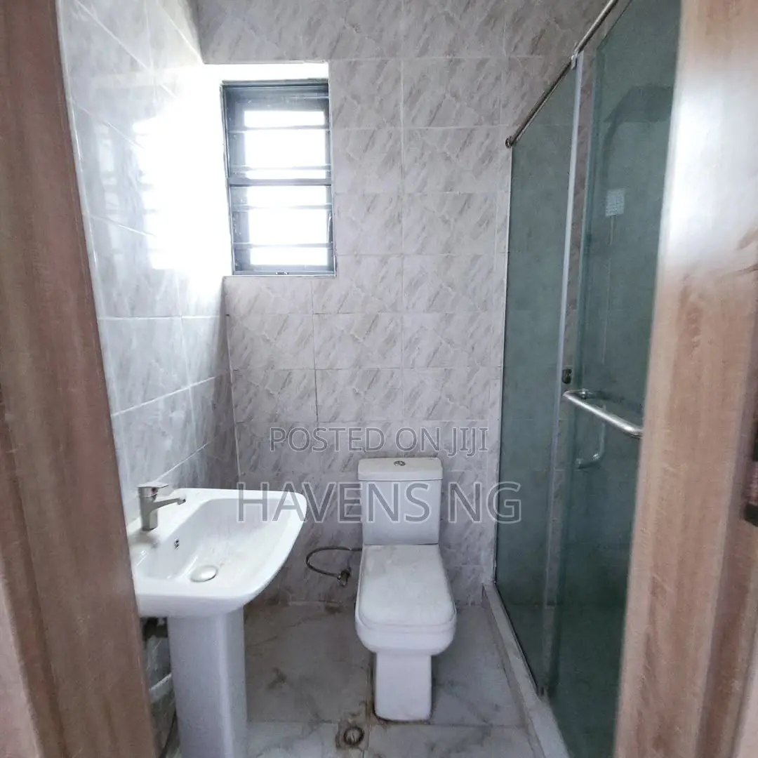 4bdrm Duplex in Lekki Phase 1 for sale in Lekki Phase 1