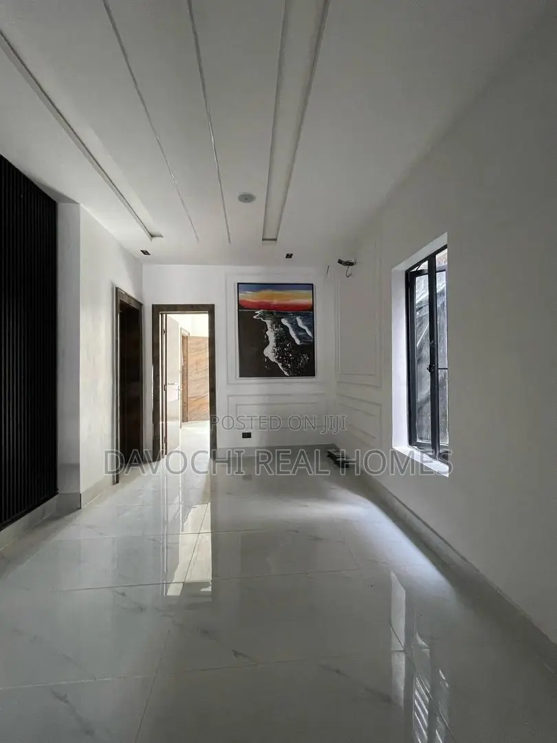 5bdrm Duplex in Ajah for sale in Ado / Ajah