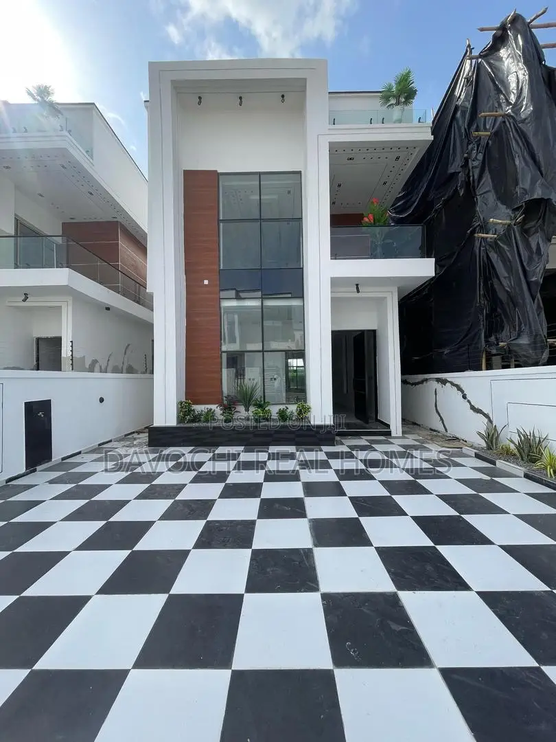 5bdrm Duplex in Ajah for sale in Ado / Ajah