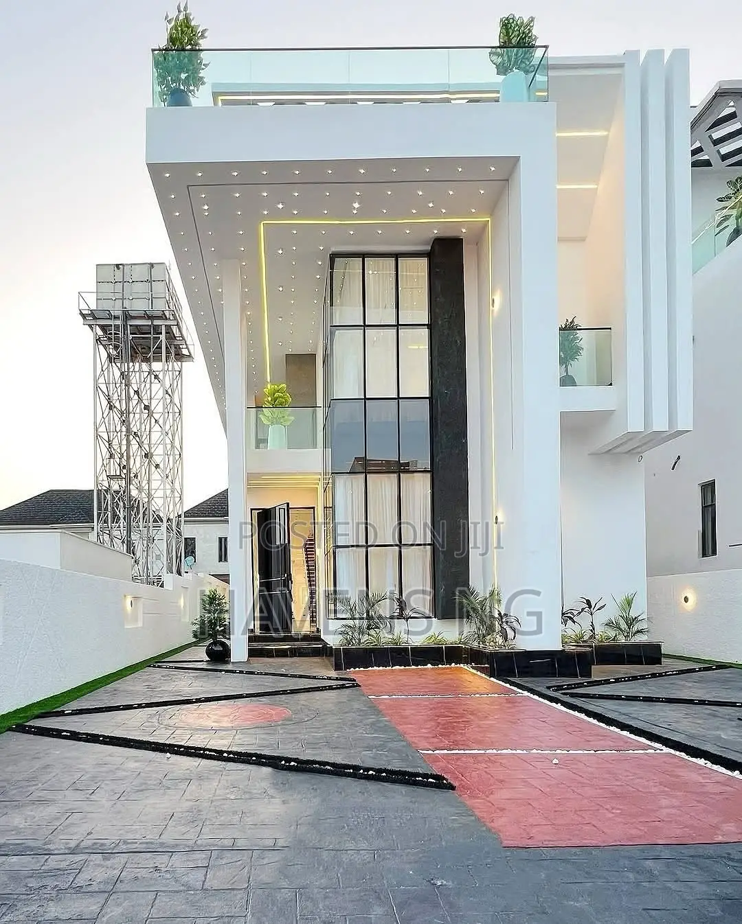 5bdrm Duplex in Lekki Phase 1 for sale in Lekki Phase 1