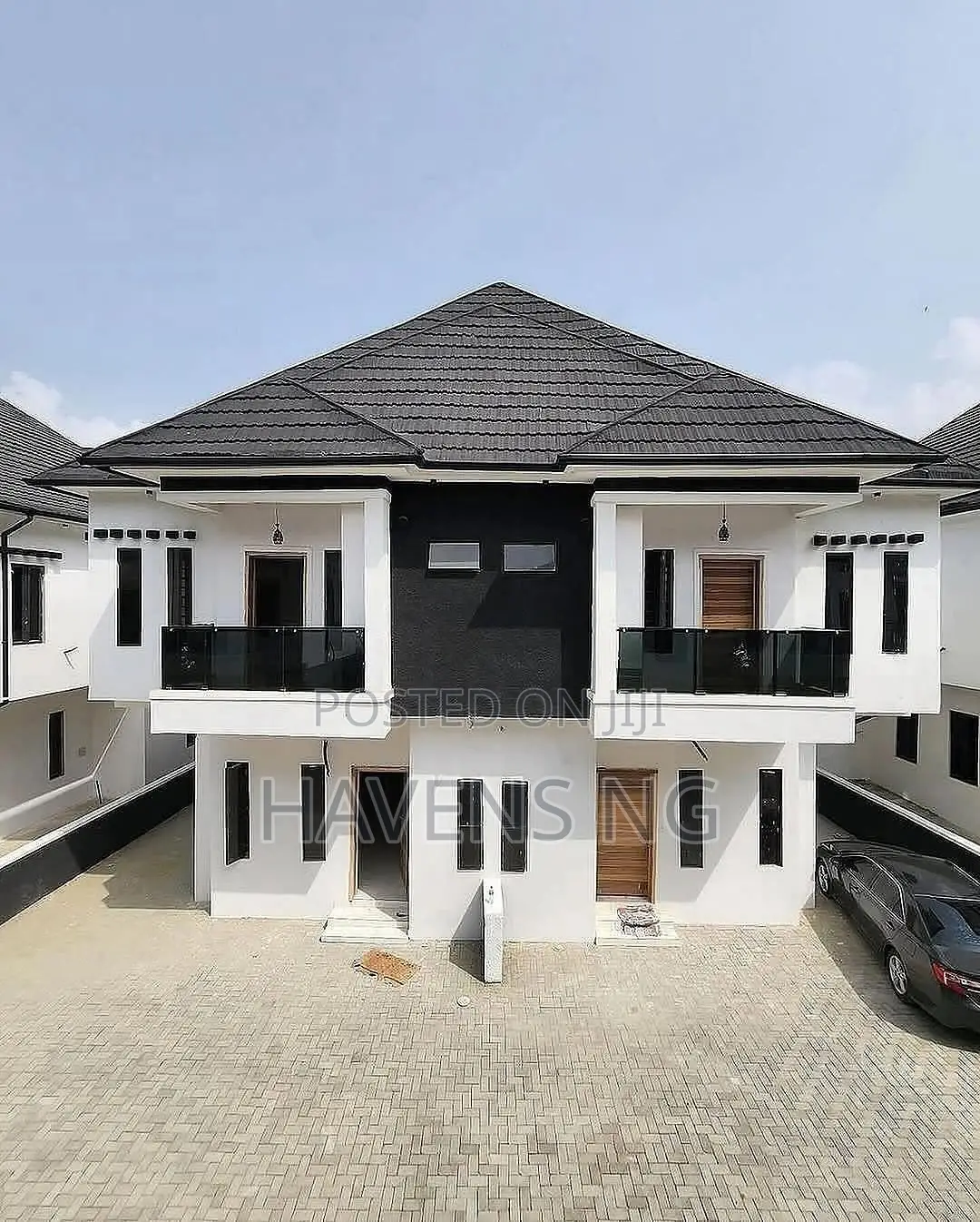 4bdrm Duplex in Ikota for sale in Ikota