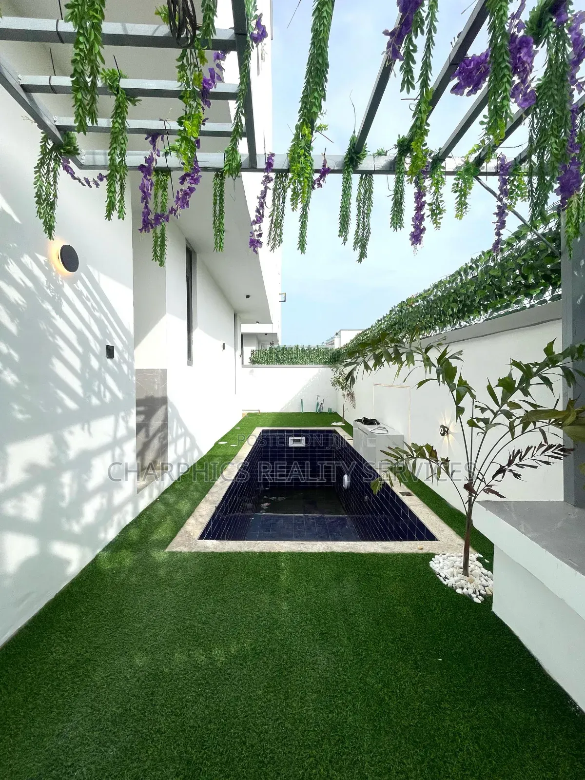 5bdrm Duplex in Ajah for sale in Ajah