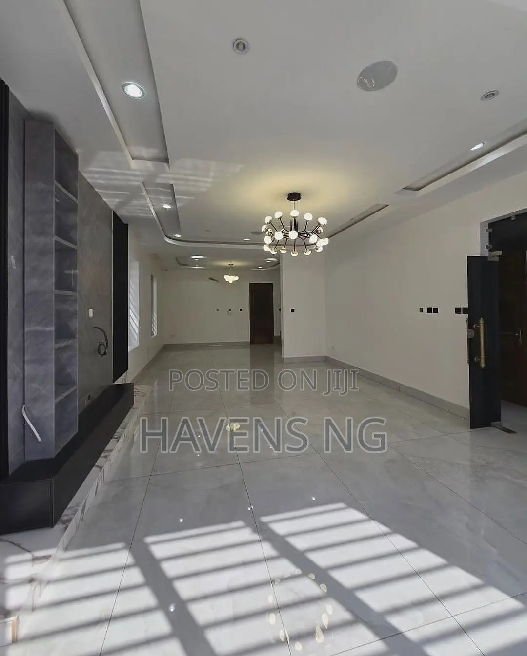 5bdrm Duplex in Lekki Phase 1 for sale in Lekki Phase 1