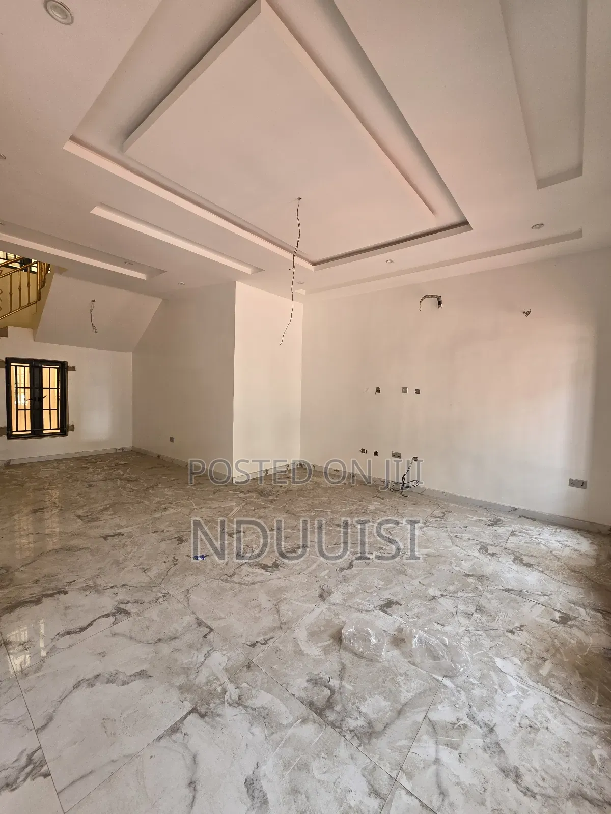 4bdrm Duplex in Platinum Way Lekki for sale in Lekki