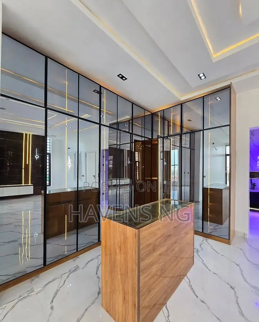 5bdrm Duplex in Lekki Phase 2 for sale in Lekki Phase 2