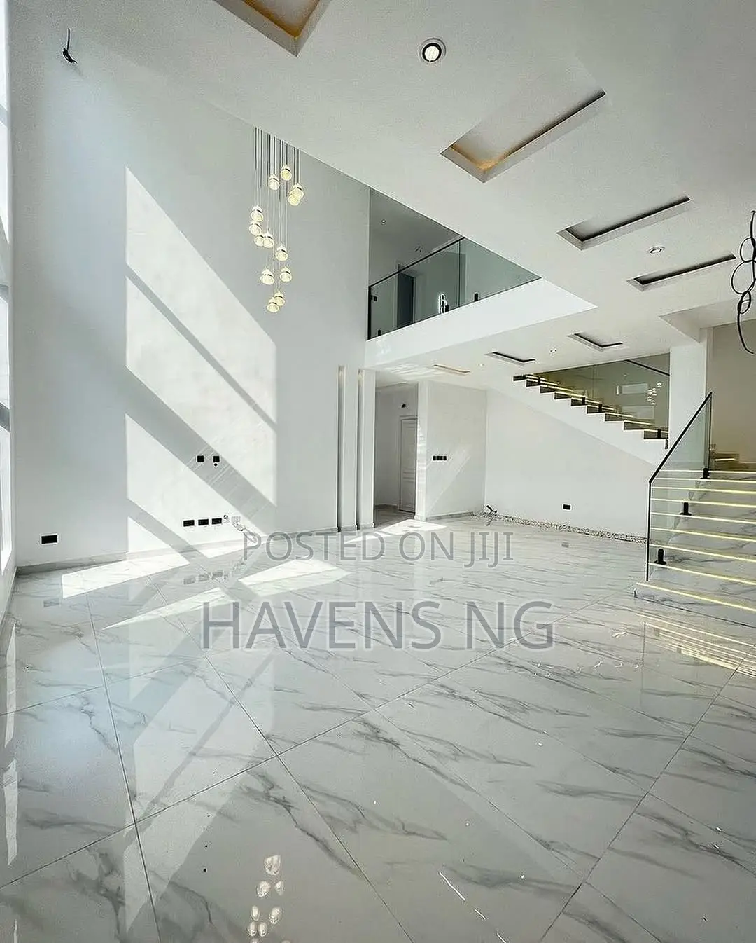 5bdrm Duplex in Lekki Phase 1 for sale in Lekki Phase 1