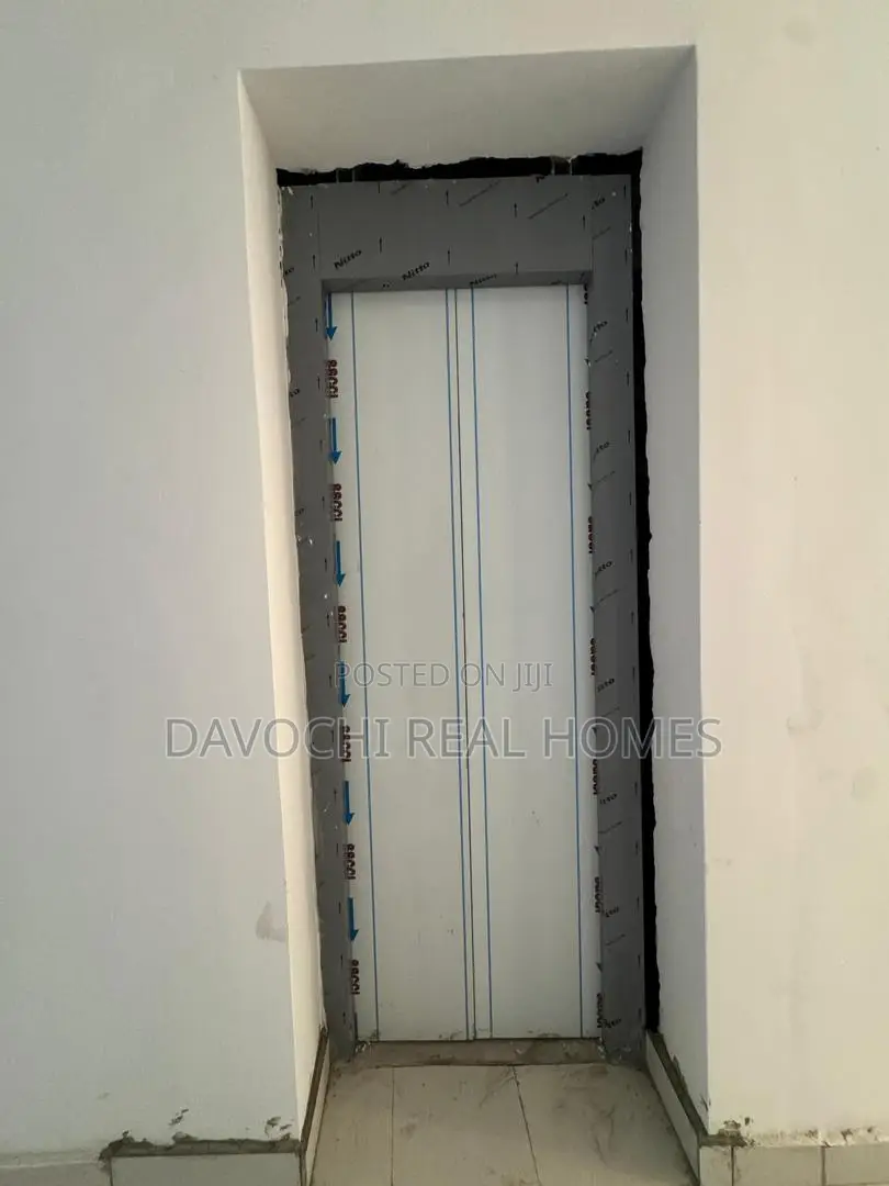 Neat 1 Bedroom Apartment With Excellent Facilities for Sale in Ologolo