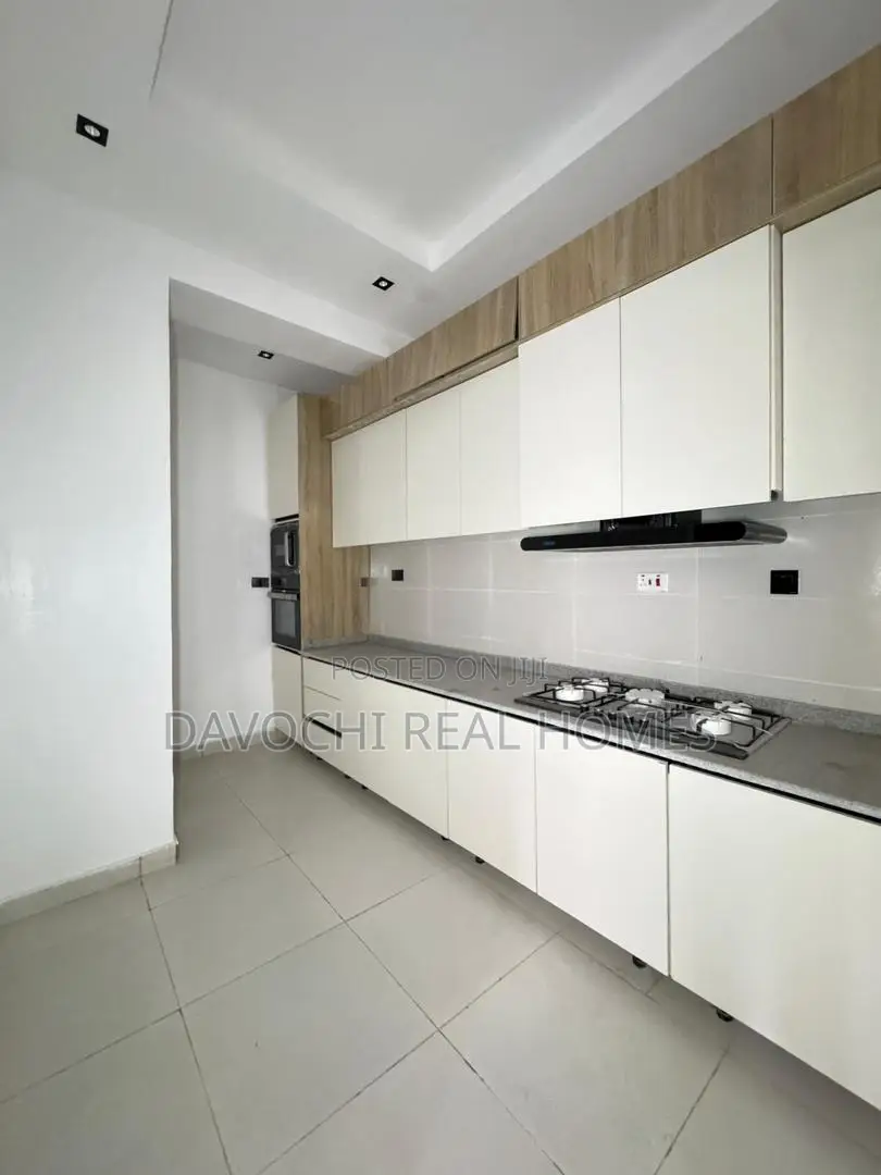 Neat 1 Bedroom Apartment With Excellent Facilities for Sale in Ologolo