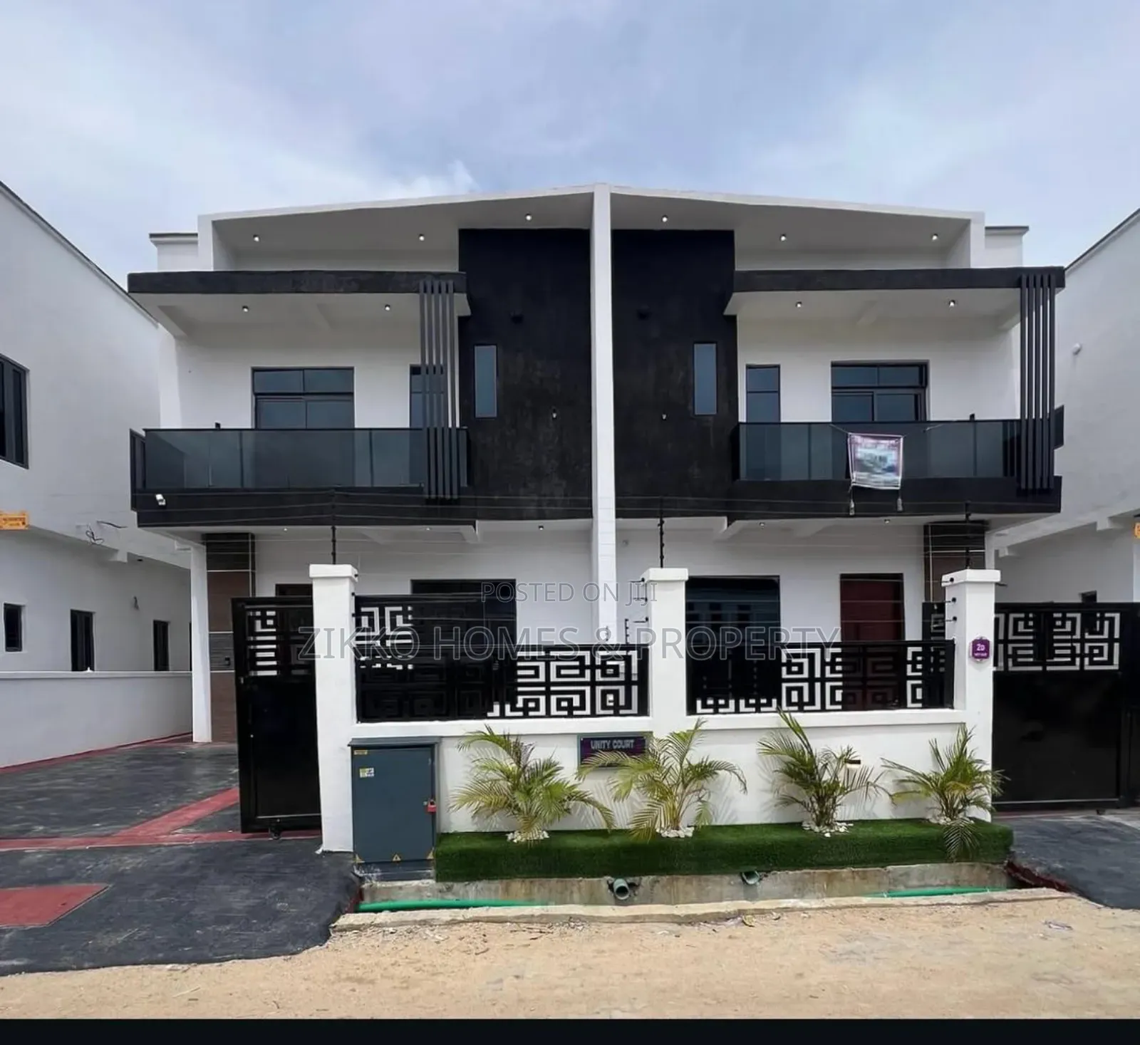 4bdrm Duplex in Ikota, Lekki for sale in Lekki