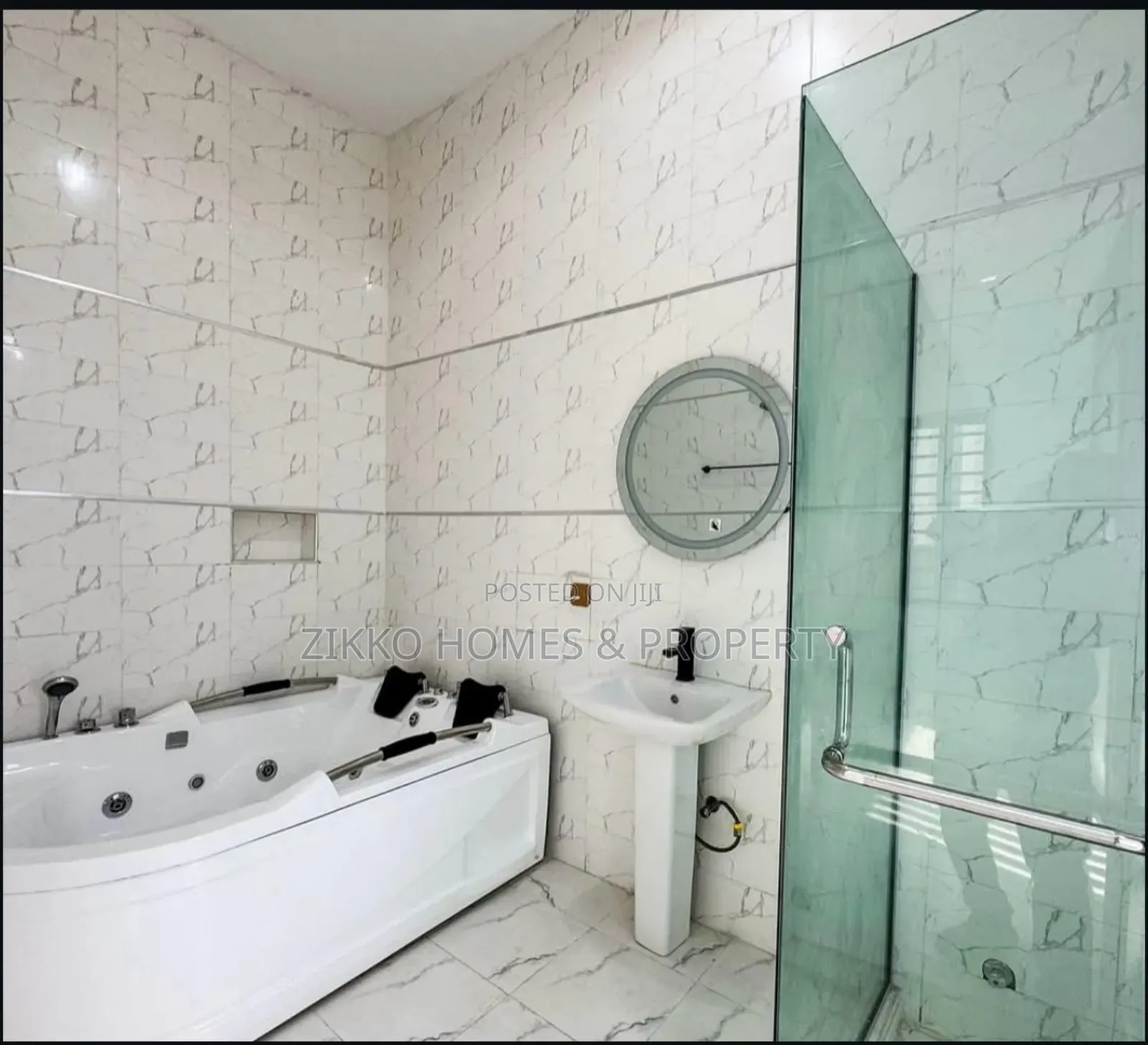4bdrm Duplex in Ikota, Lekki for sale in Lekki