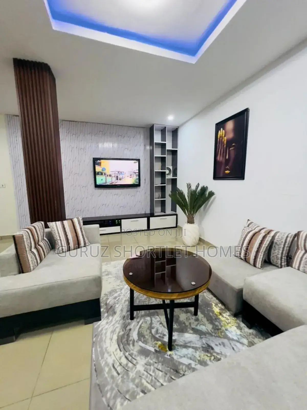 Luxury 2-Bedroom Apartment | Ps5, Wifi, 24/7 Light Sec in Mende