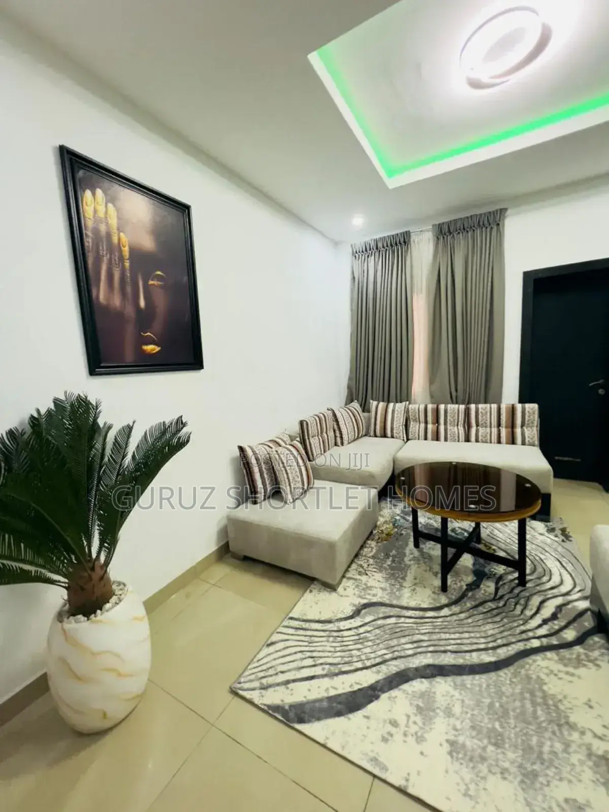Luxury 2-Bedroom Apartment | Ps5, Wifi, 24/7 Light Sec in Mende