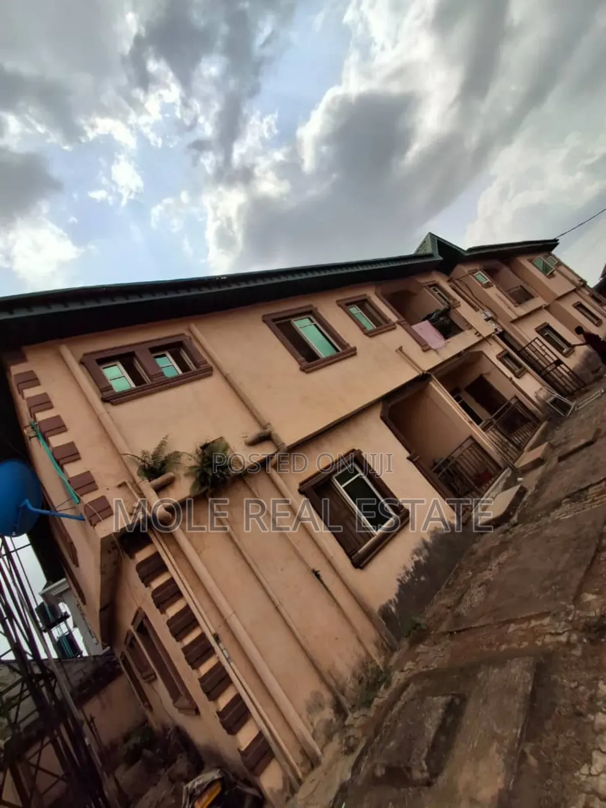 2bdrm Apartment in Baruwa for sale in Baruwa