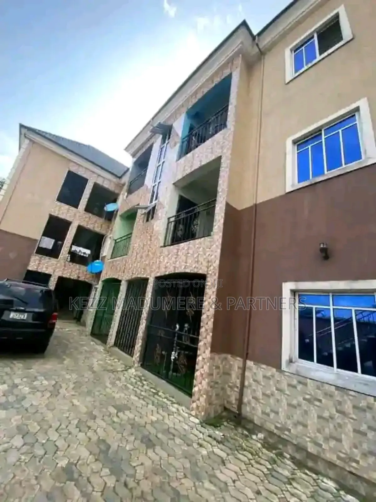13bdrm Block of Flats in Ogbogoro Egbelu Road for sale in Port-Harcourt