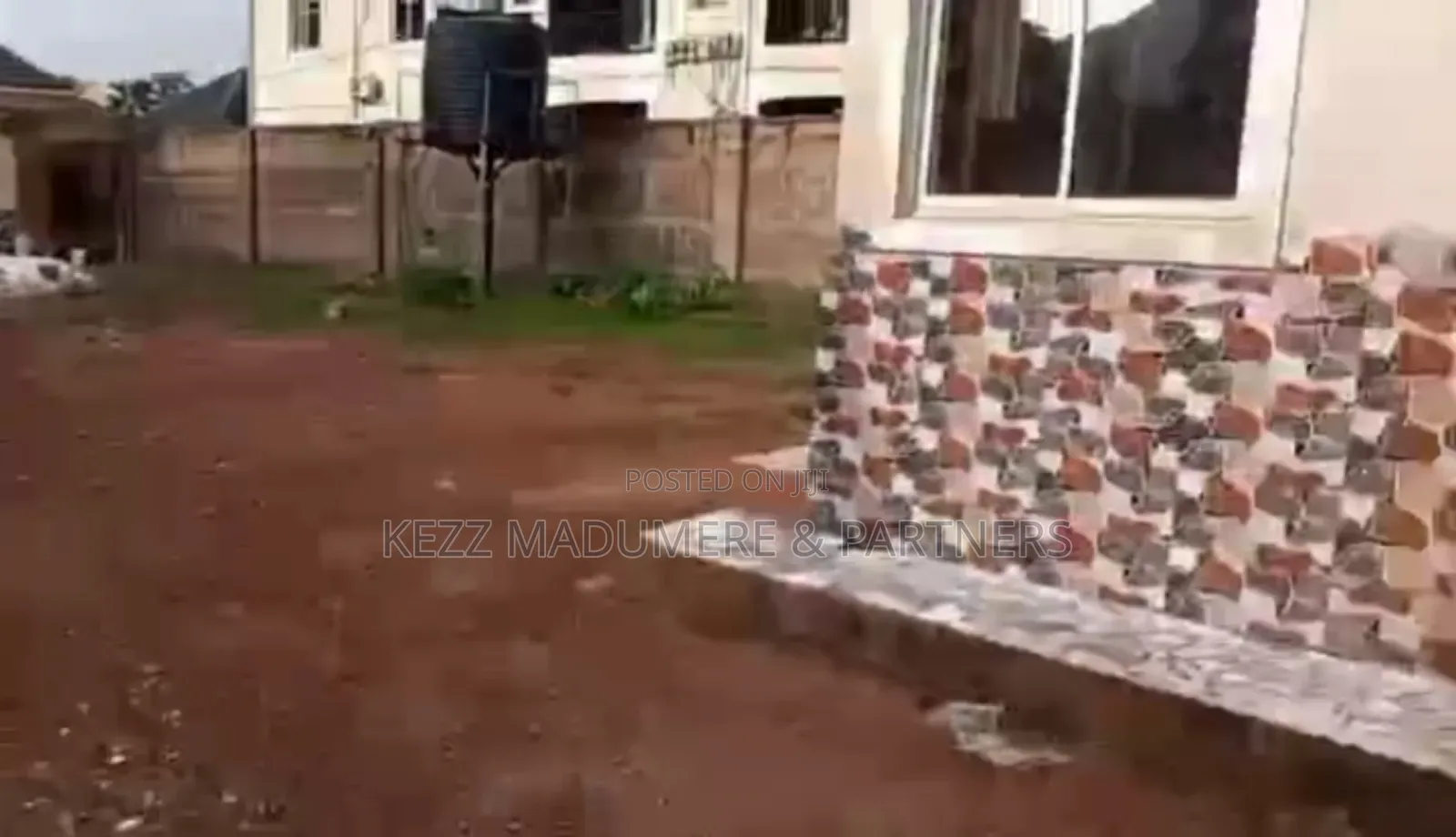 For Sale : 600 SQMTS at Golf Estate, Enugu , Enugu State in Port-Harcourt
