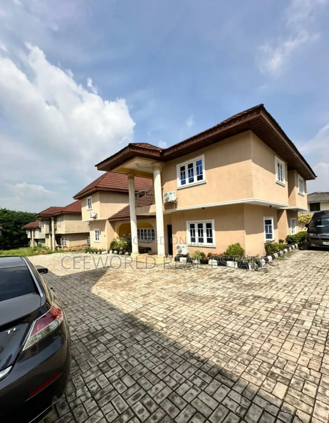 Furnished 3bdrm Apartment in Onireke Jericho Gra for rent in Jericho