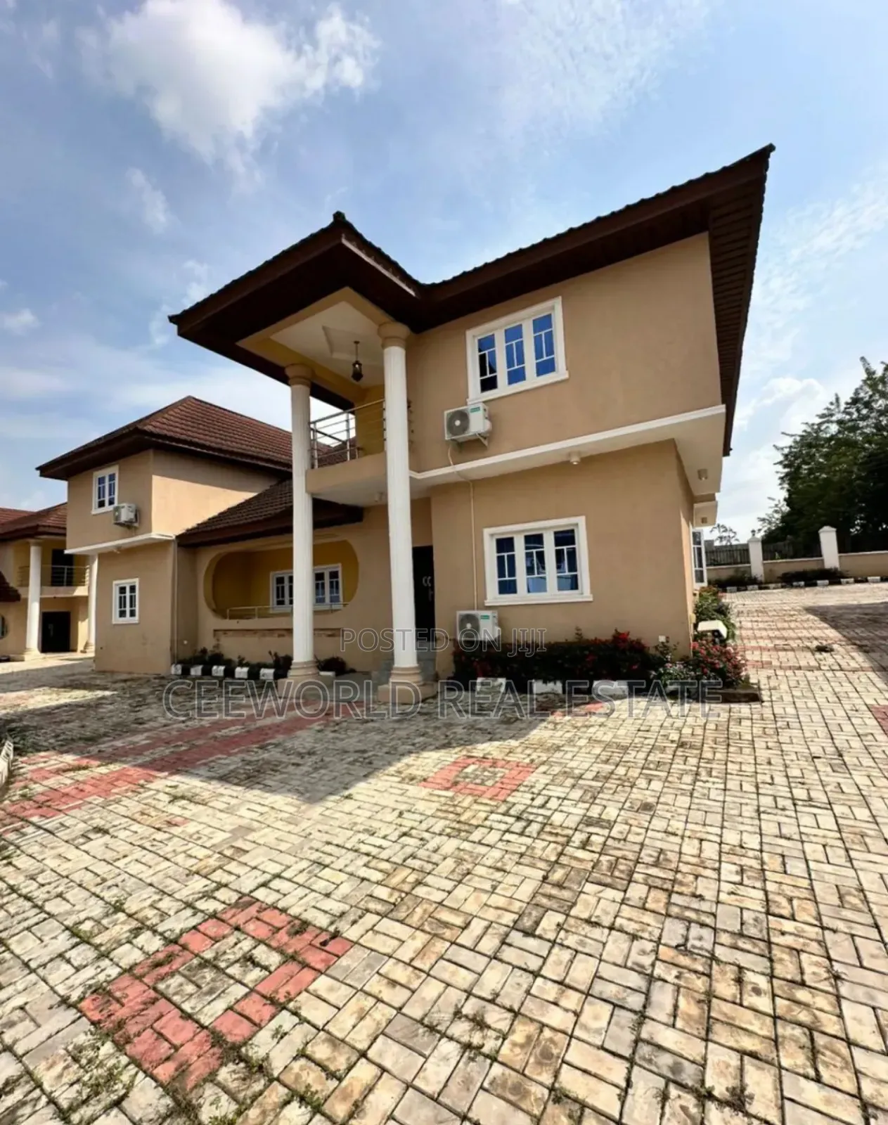 Furnished 3bdrm Apartment in Onireke Jericho Gra for rent in Jericho