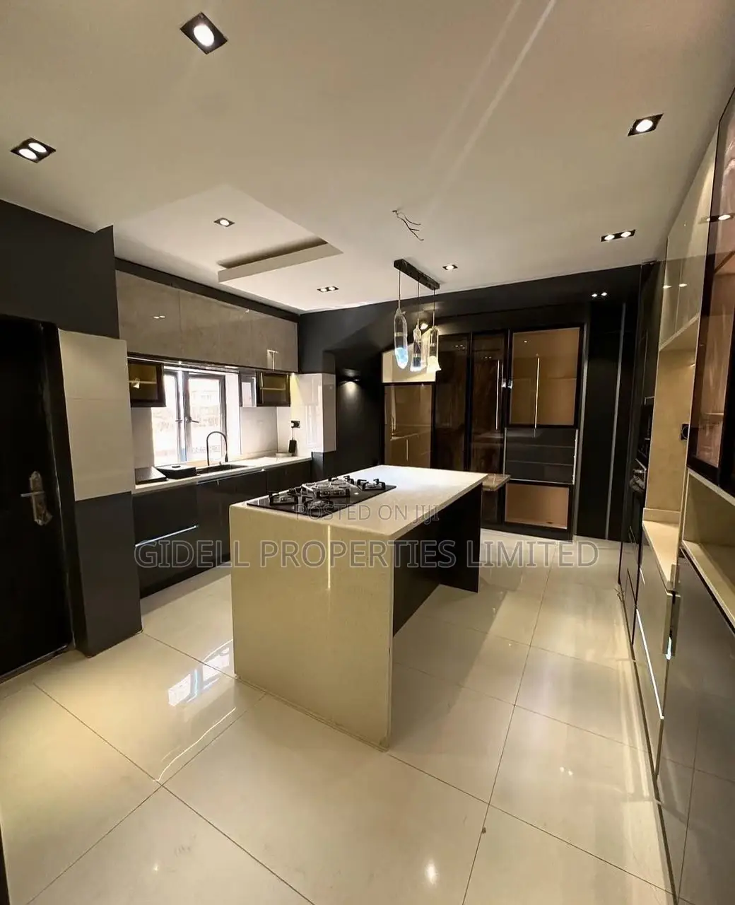 4bdrm Duplex in Life Camp for sale in Life Camp