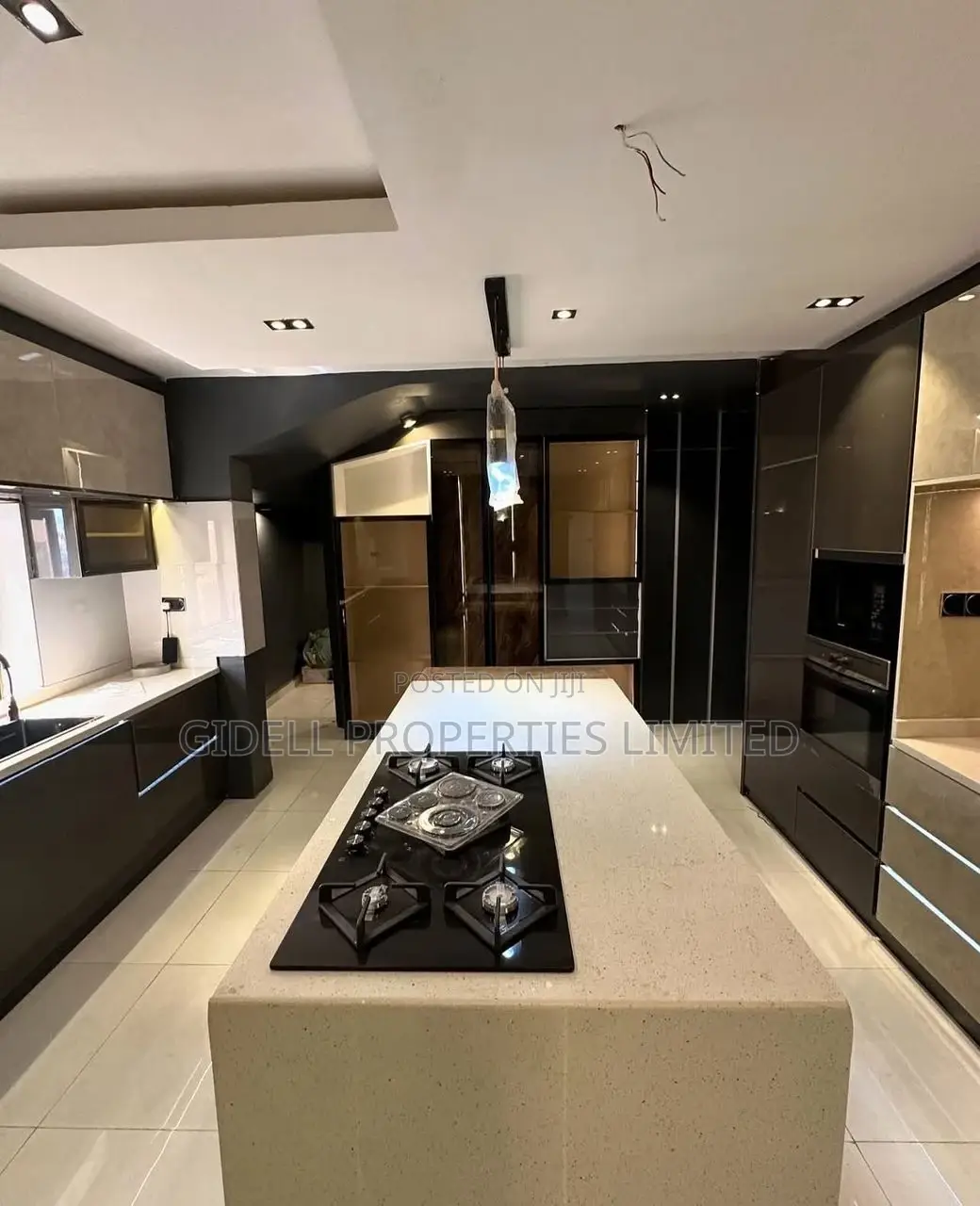 4bdrm Duplex in Life Camp for sale in Life Camp