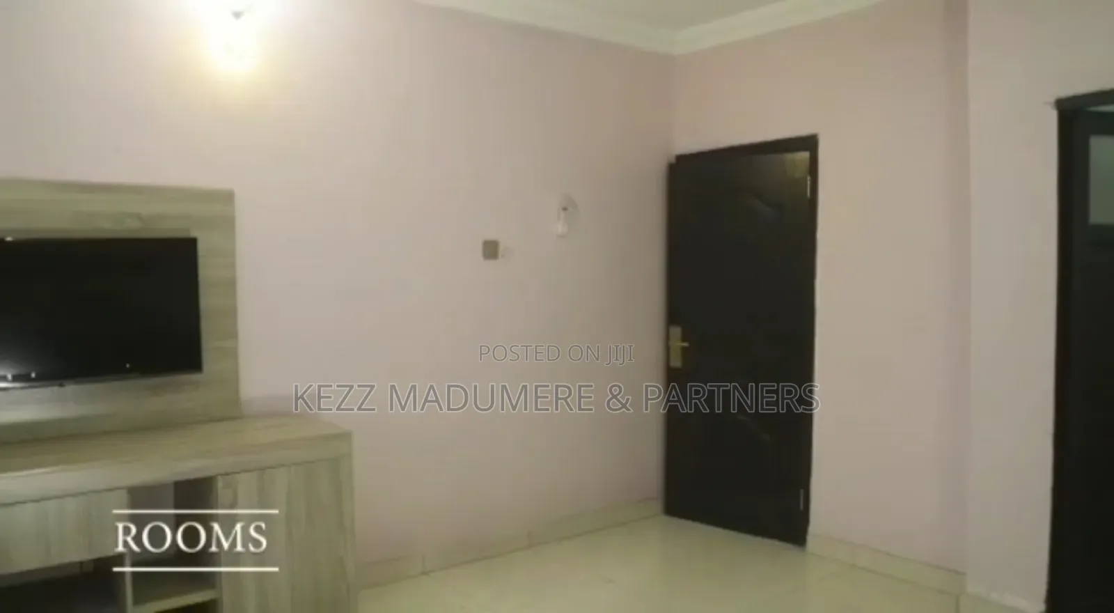 For Sale : 33 Rooms Hotel In Owerri, Imo State in Owerri