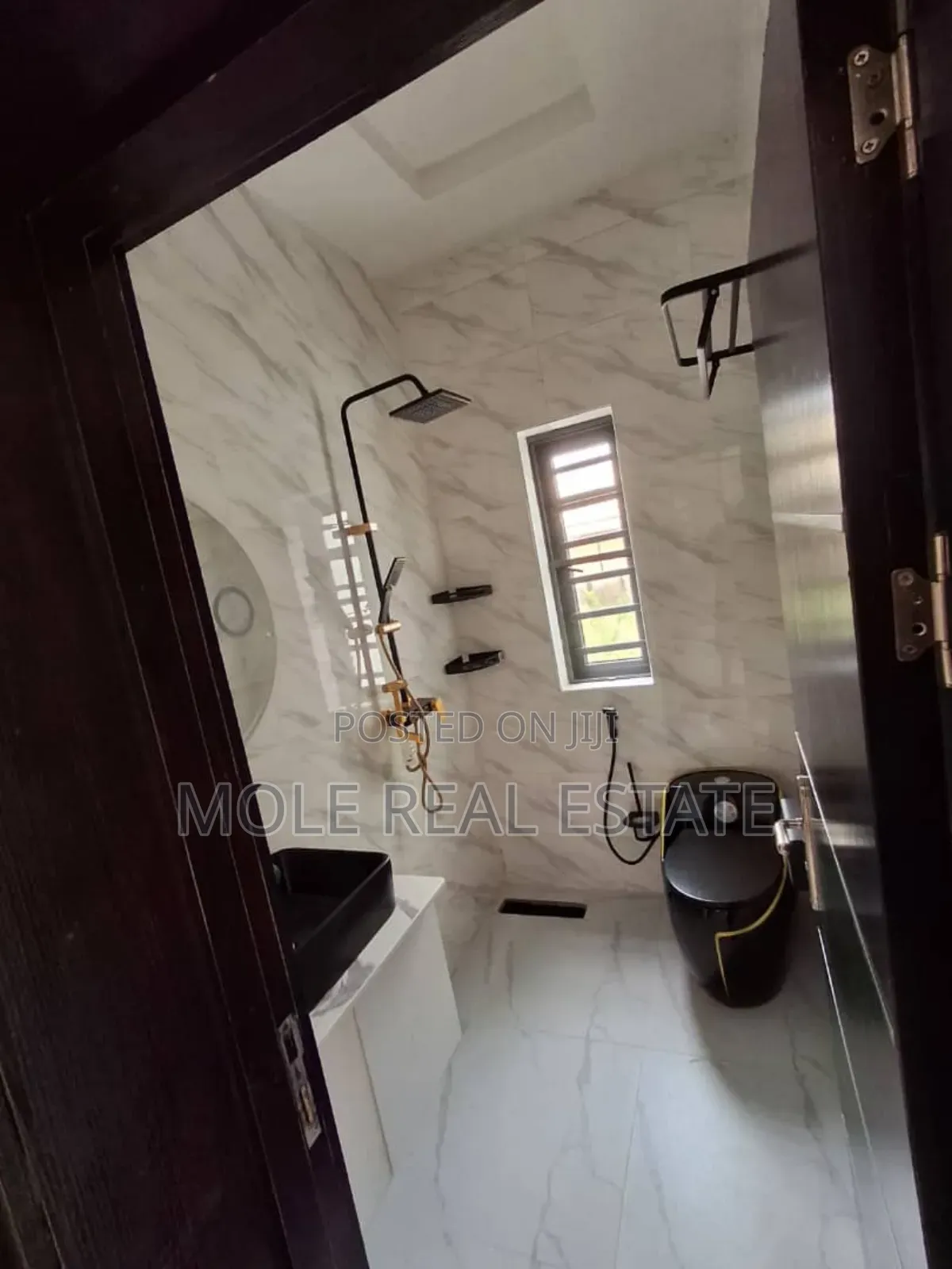 4bdrm Block of Flats in Abiola Farm And for sale in Ayobo