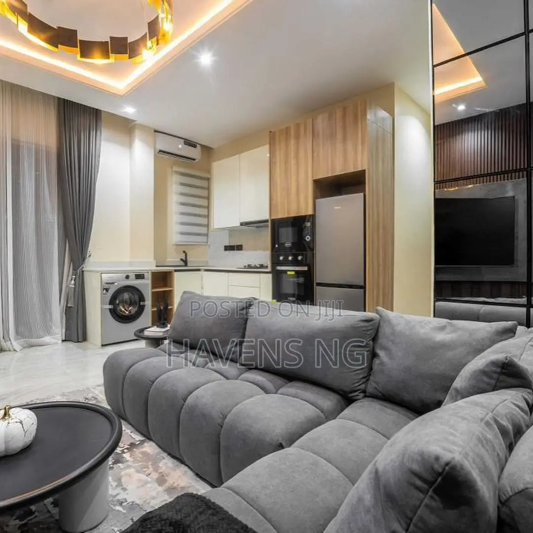 Luxury 1 Bedroom Flat in Lekki Phase 1
