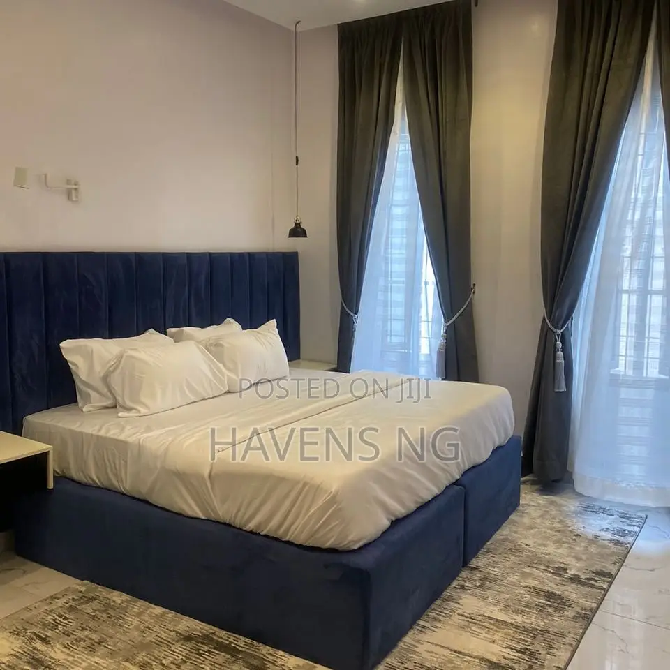 Stylish 2 Bedroom Apartment in Lekki Phase 1