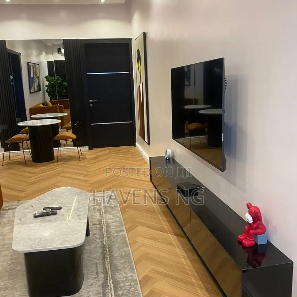 Stylish 2 Bedroom Apartment in Lekki Phase 1