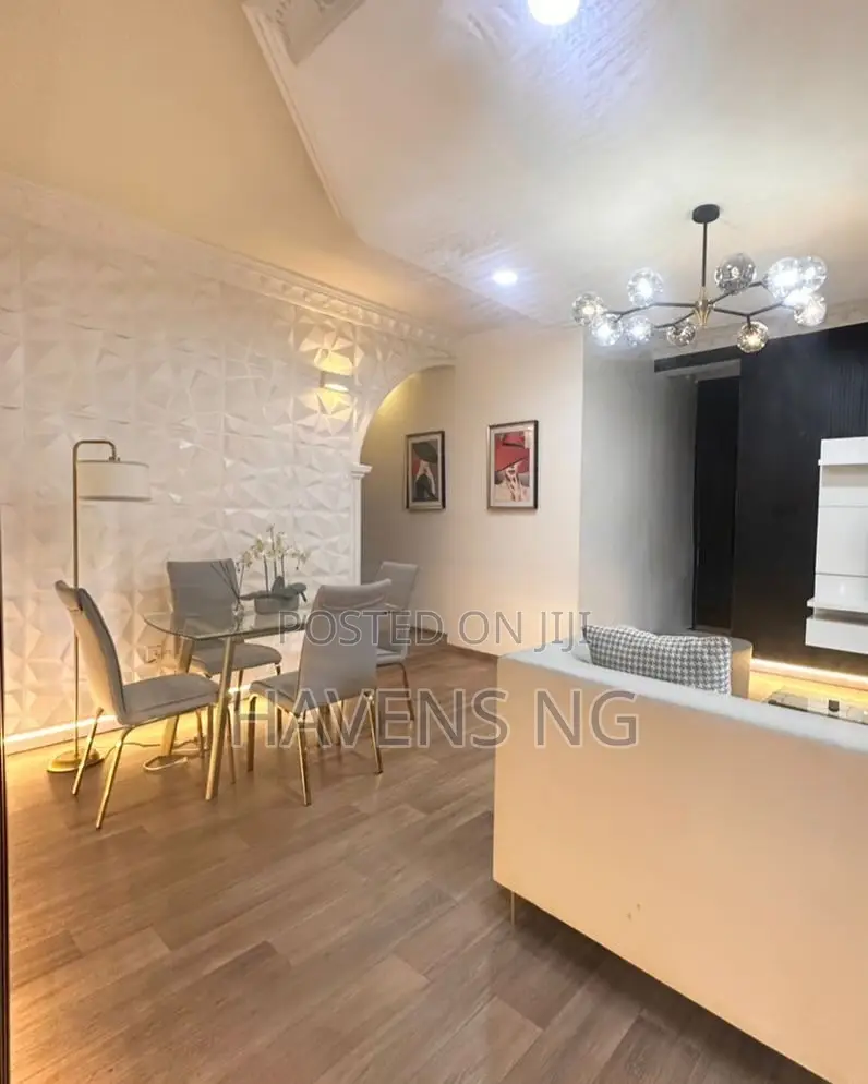 Fully Serviced 1 Bedroom in Lekki Phase 1