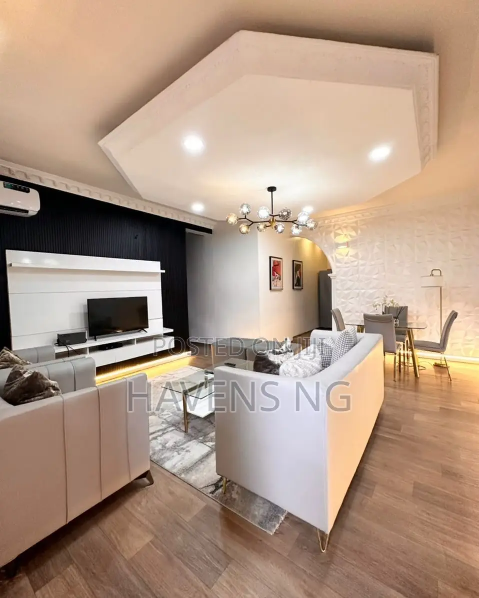 Fully Serviced 1 Bedroom in Lekki Phase 1