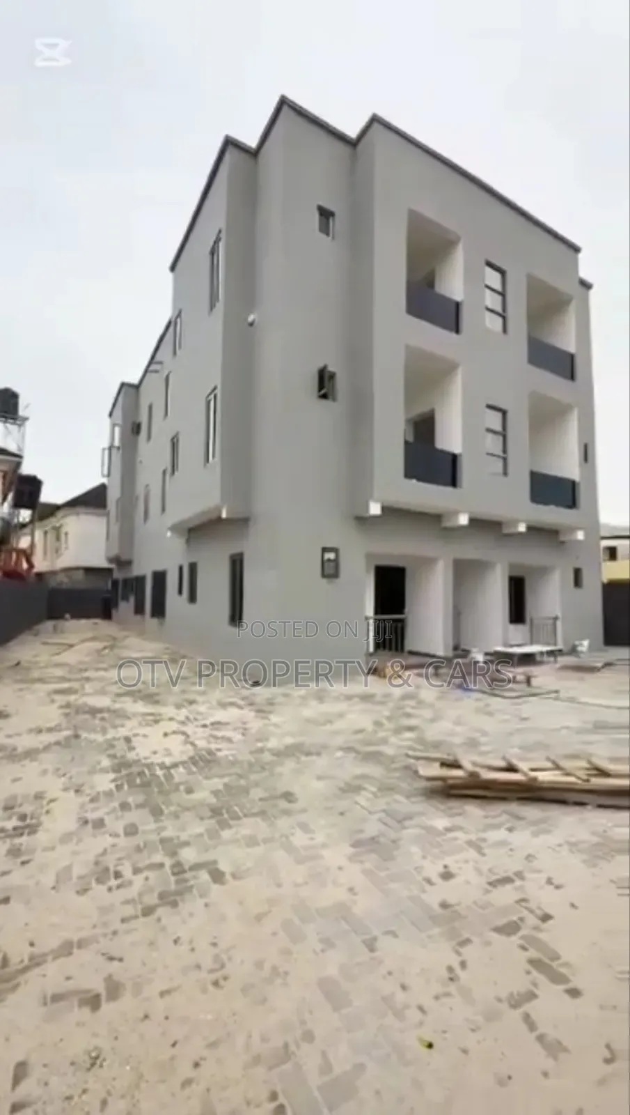 12 Units of 1 Bedroom Apartment With en-Suite Bedroom in Sangotedo