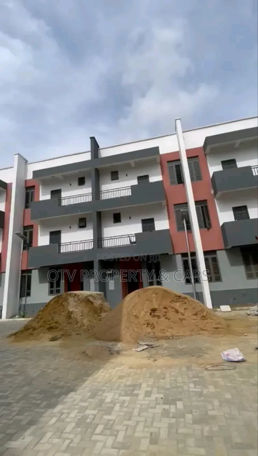Furnished 4bdrm Townhouse/Terrace in Ikate for sale in Ikate