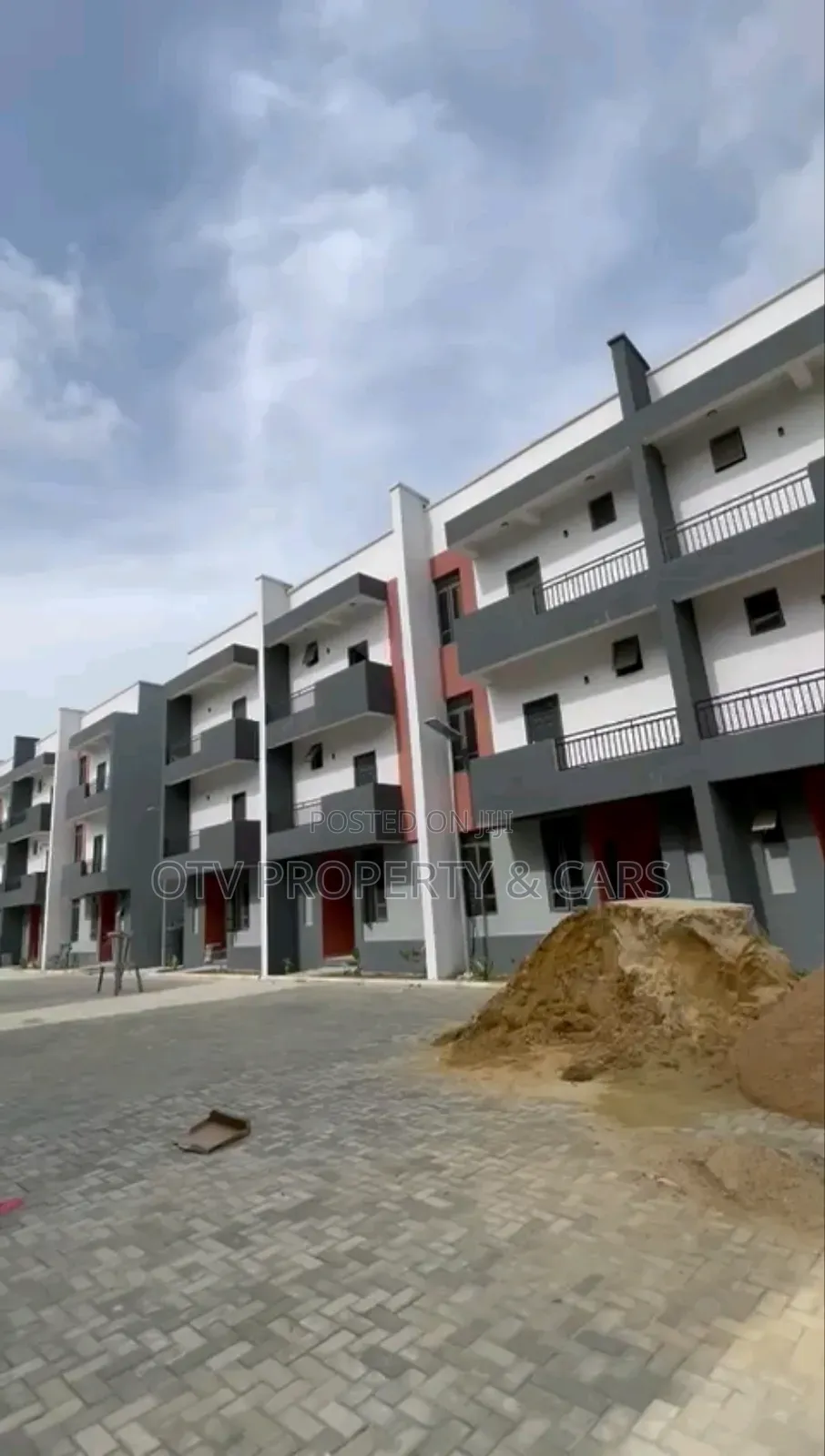 Furnished 4bdrm Townhouse/Terrace in Ikate for sale in Ikate