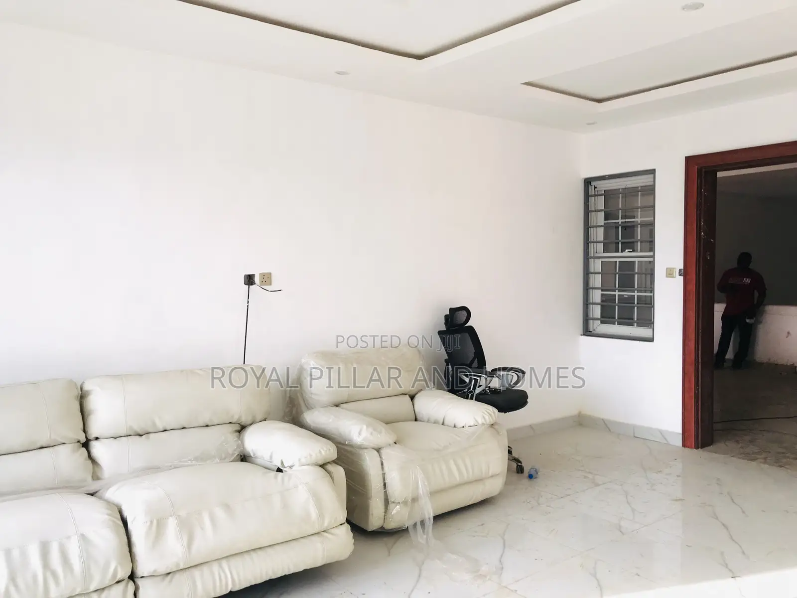 2bdrm Block of Flats in Kaura Close To Games for sale in Kaura