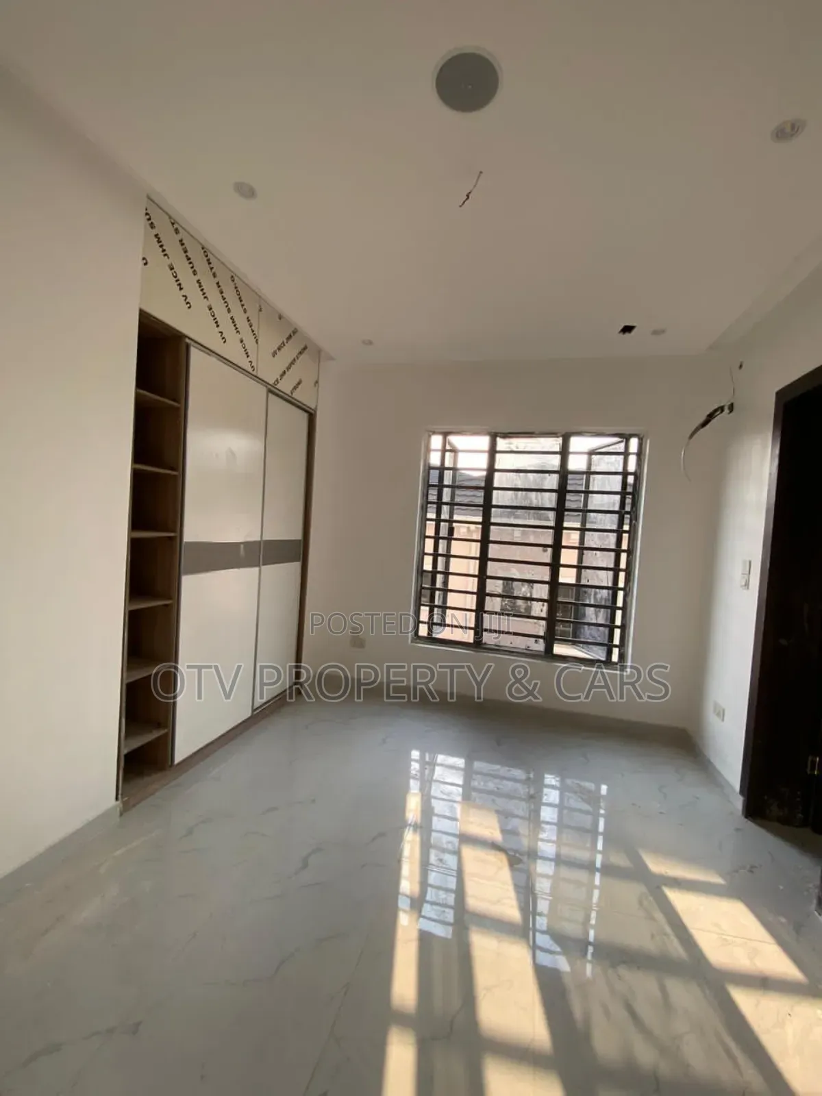 Furnished 4bdrm Townhouse/Terrace in Lekki Phase 1 for sale in Lekki Phase 1