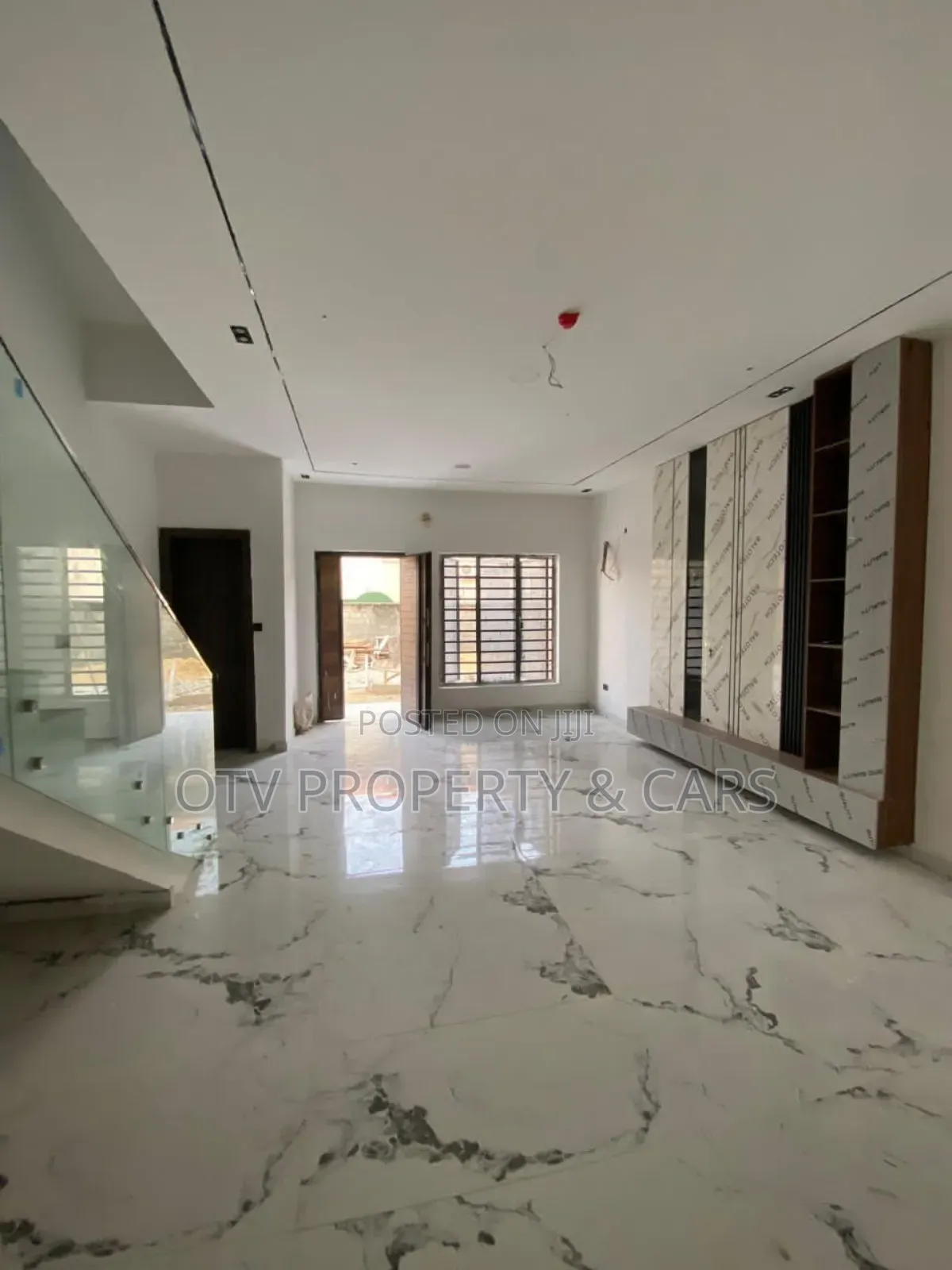 Furnished 4bdrm Townhouse/Terrace in Lekki Phase 1 for sale in Lekki Phase 1