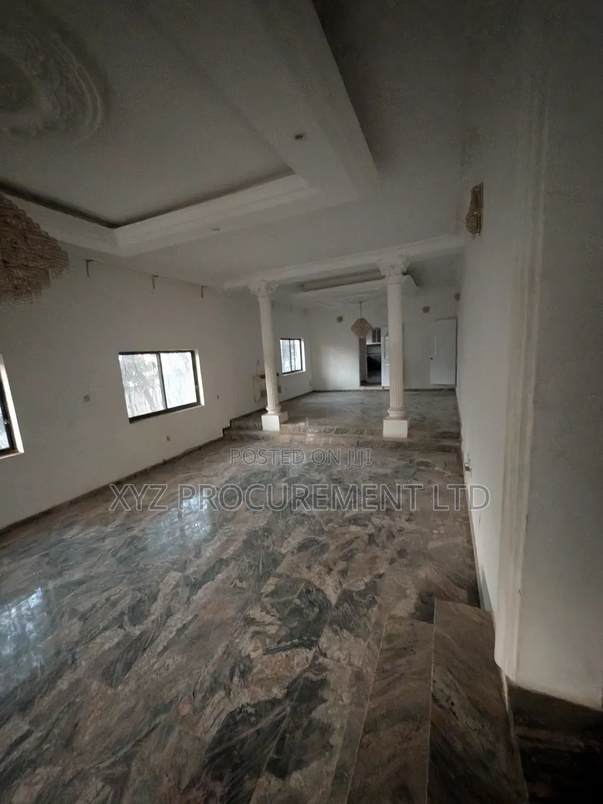10bdrm Mansion in Asokoro for sale in Asokoro