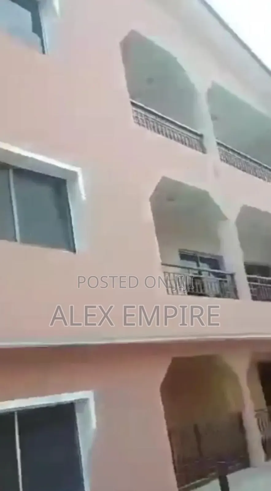 3bdrm Block of Flats in Ago Palace for sale in Ago Palace