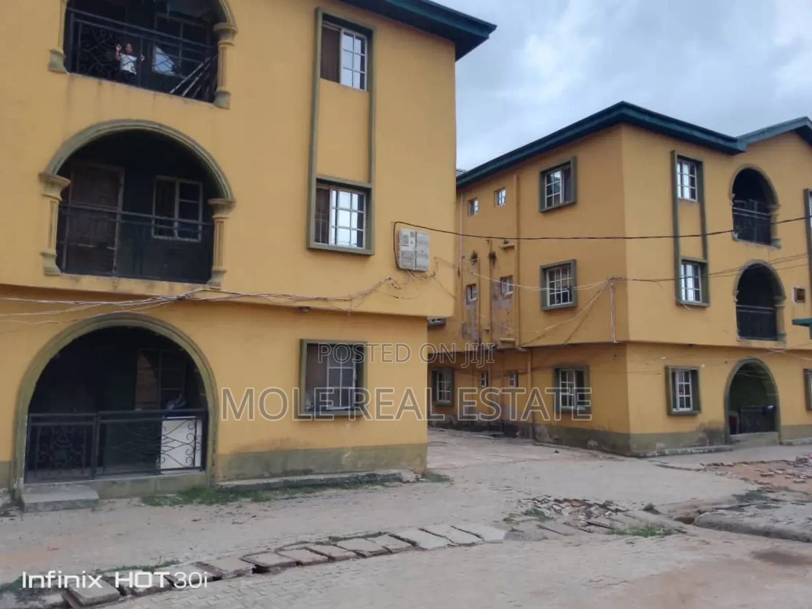 3bdrm Apartment in Gowon Estate, Egbeda for sale in Egbeda