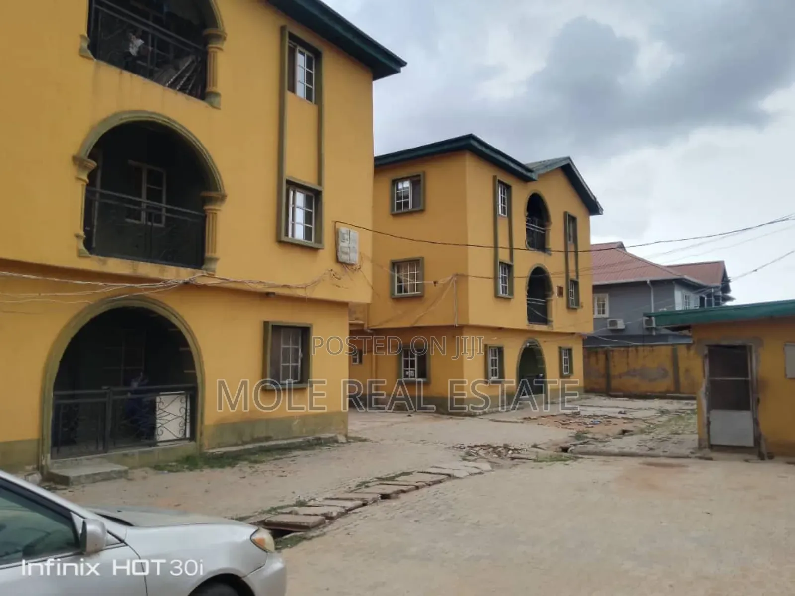 3bdrm Apartment in Gowon Estate, Egbeda for sale in Egbeda