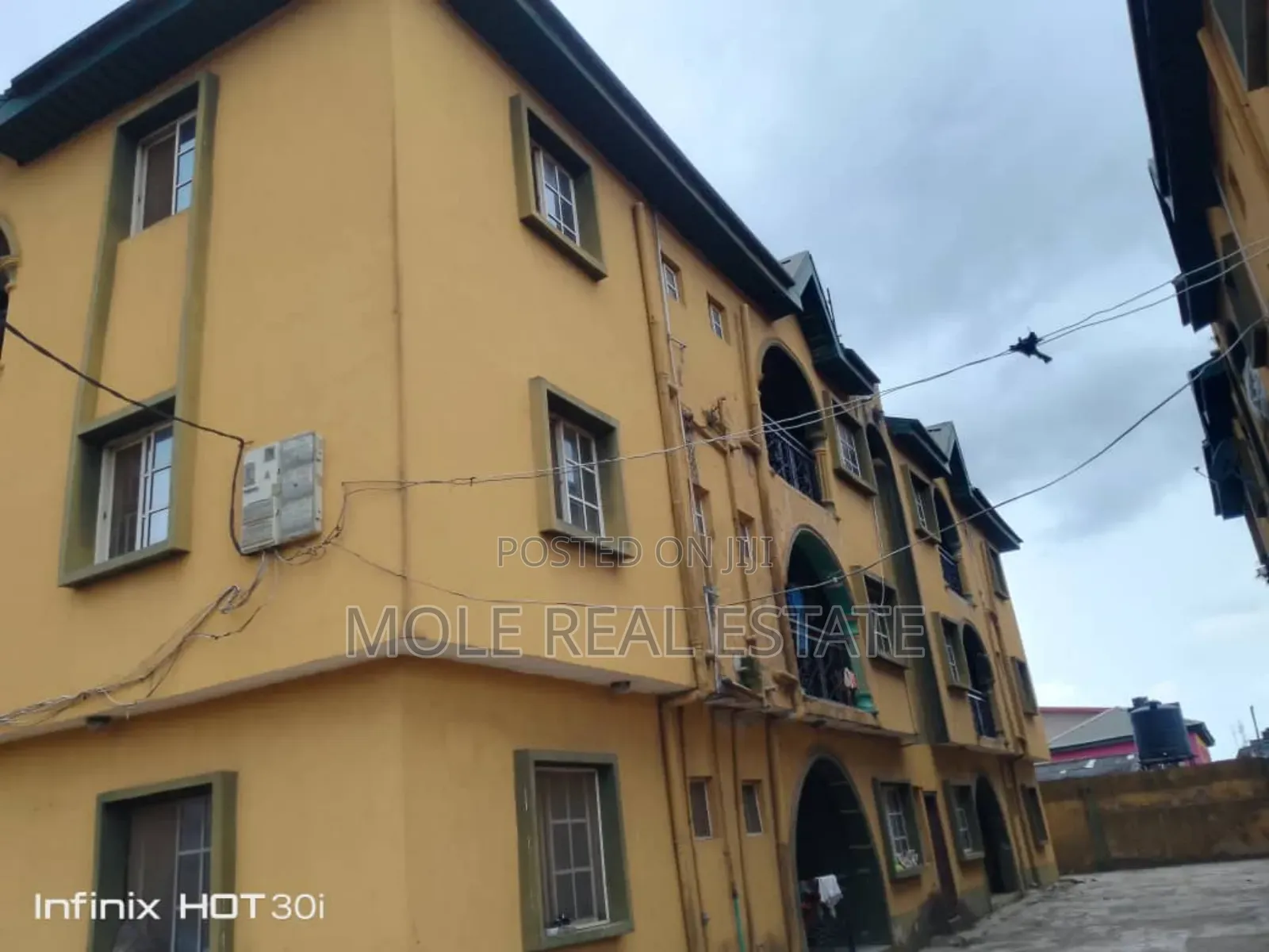 3bdrm Apartment in Gowon Estate, Egbeda for sale in Egbeda