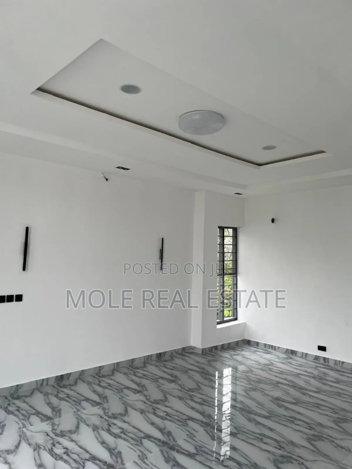3bdrm Apartment in Gowon Estate, Egbeda for sale in Egbeda