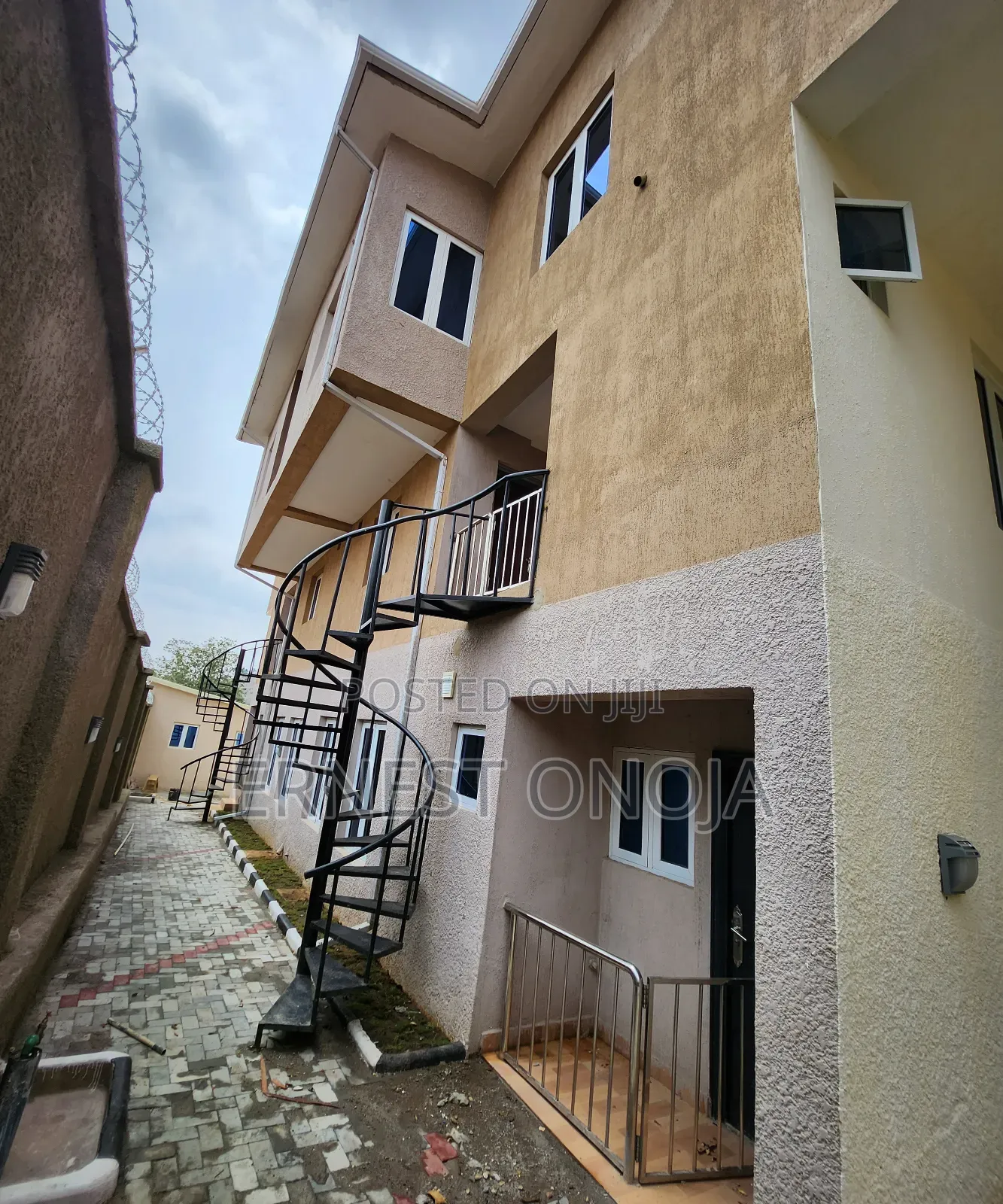 4bdrm Townhouse/Terrace in Apo Zone B for sale in Zone B