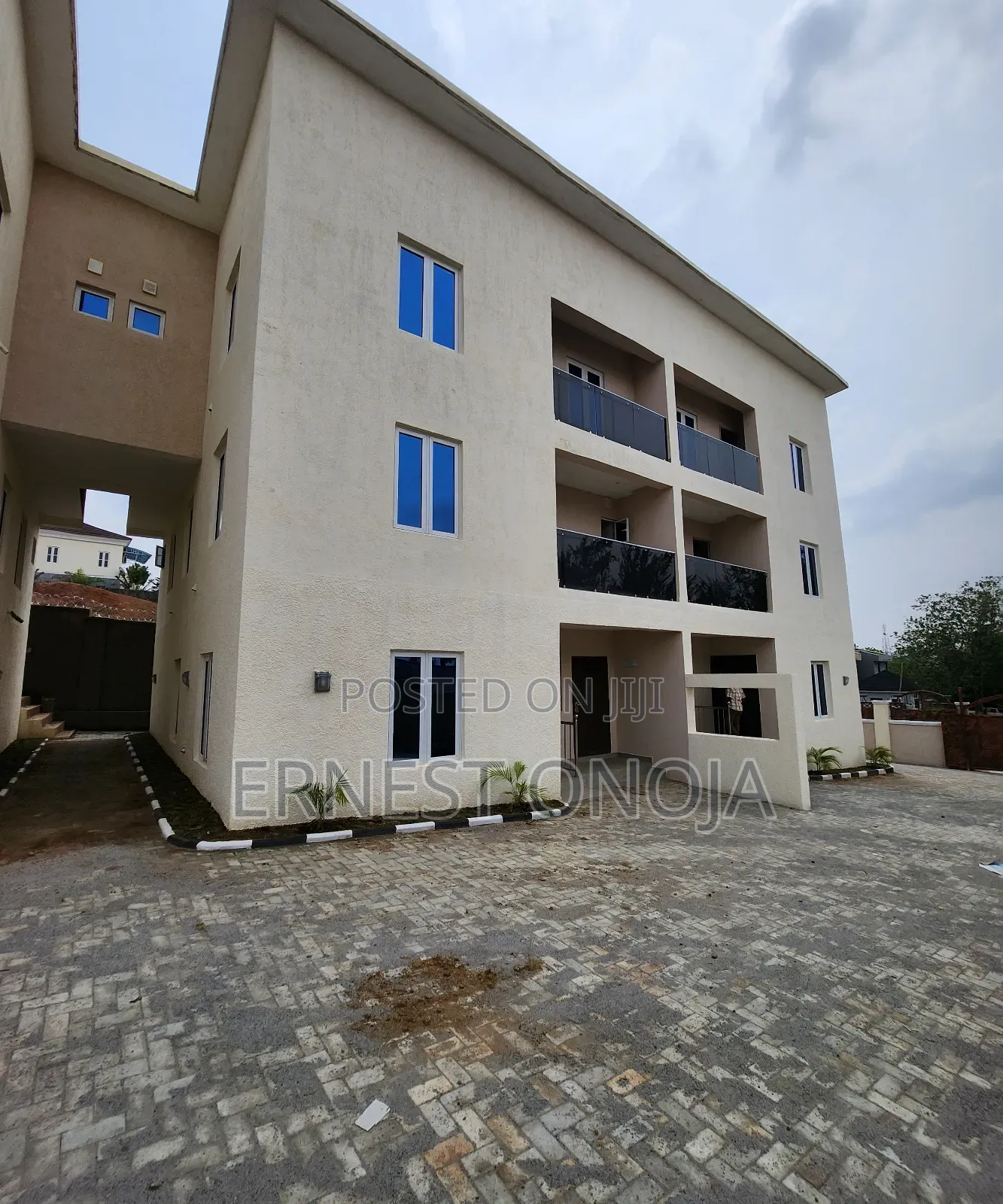 4bdrm Townhouse/Terrace in Apo Zone B for sale in Zone B