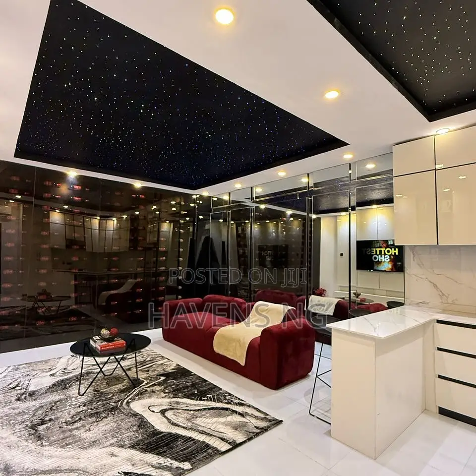 Deluxe 1 Bedroom Apartment. in Lekki Phase 1