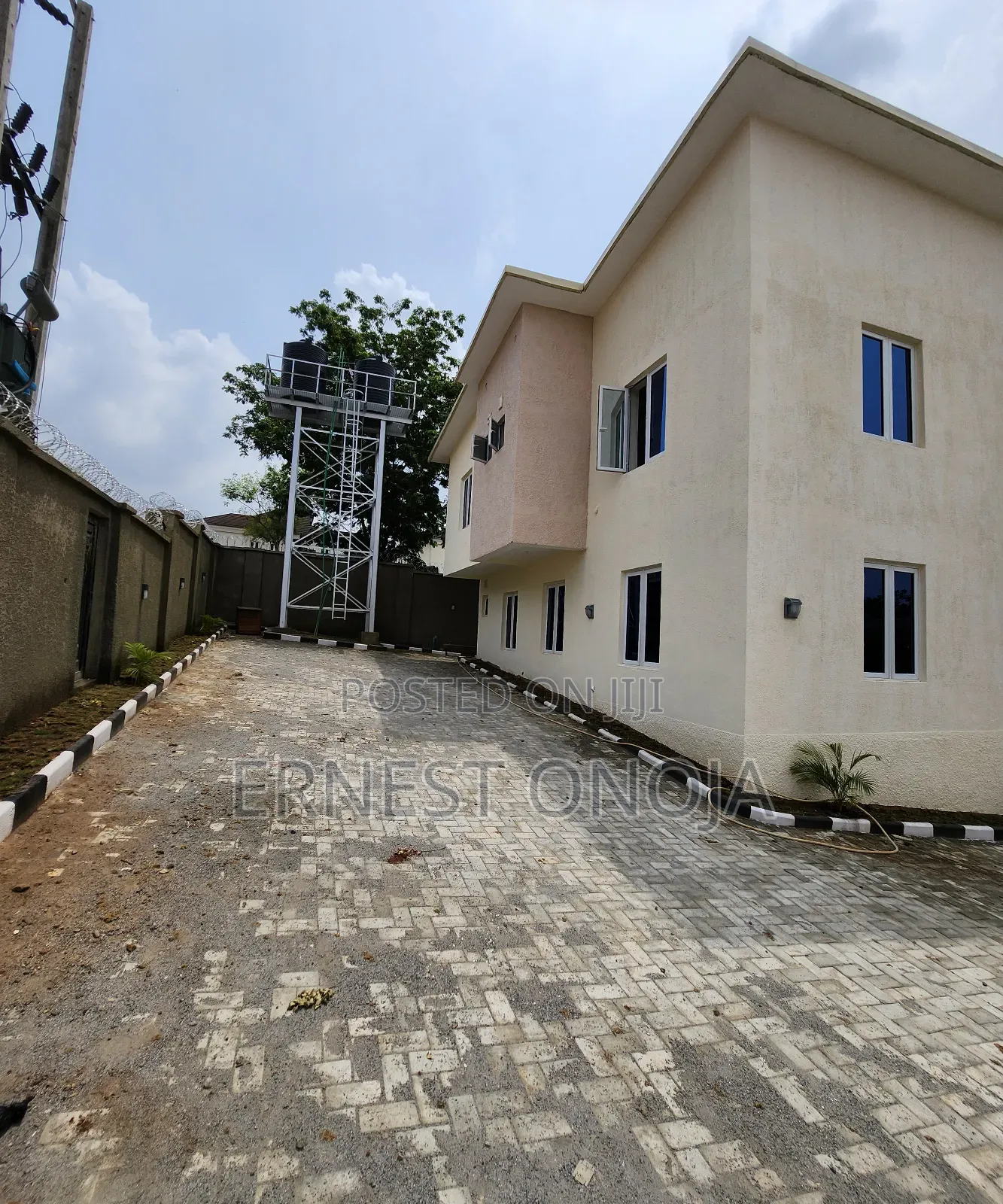 3bdrm Townhouse/Terrace in Apo By Legislative, Zone B for sale in Zone B