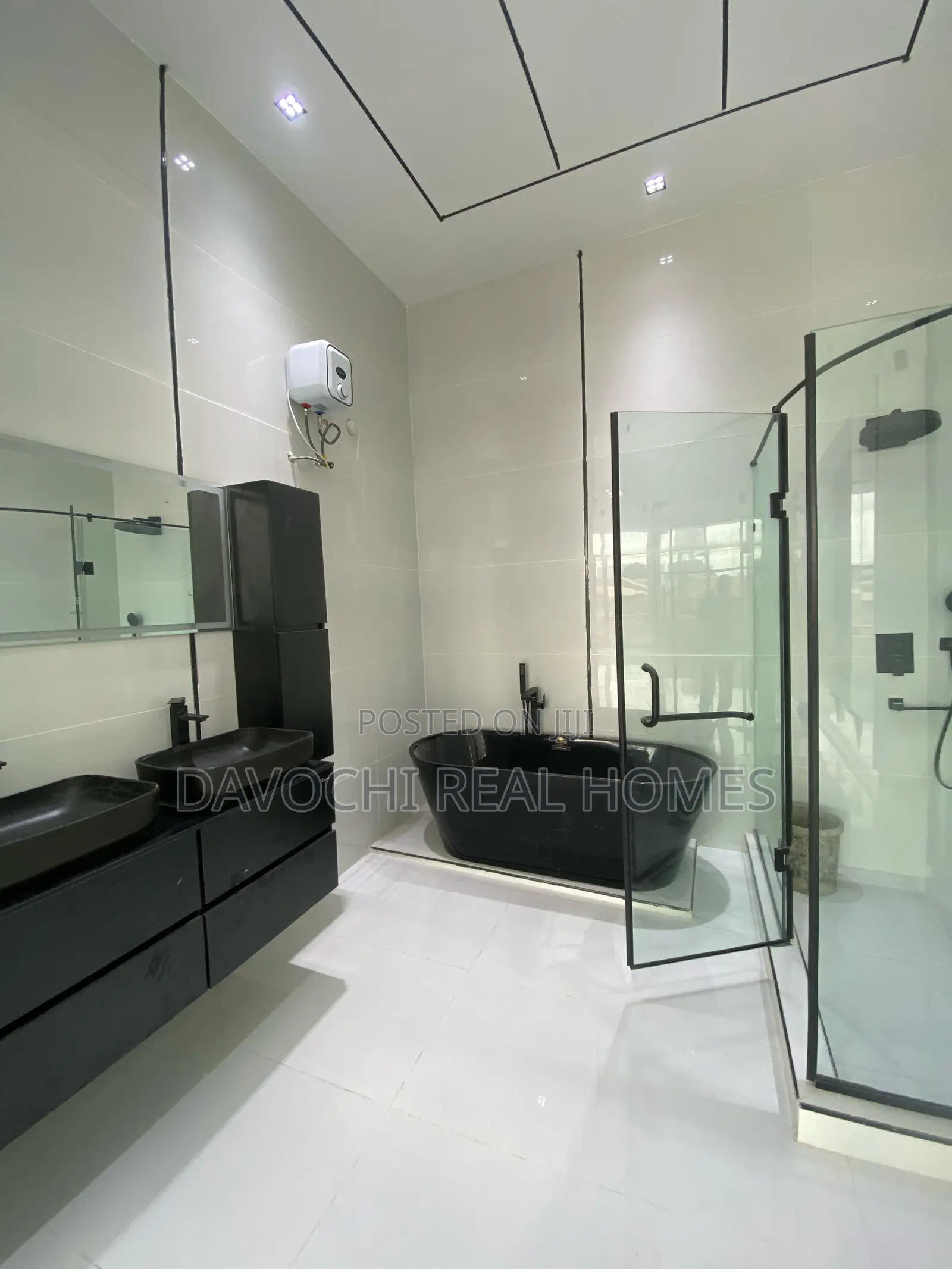 Lovely 5 Bedroom Detached Duplex at Chevron for Sale in Chevron