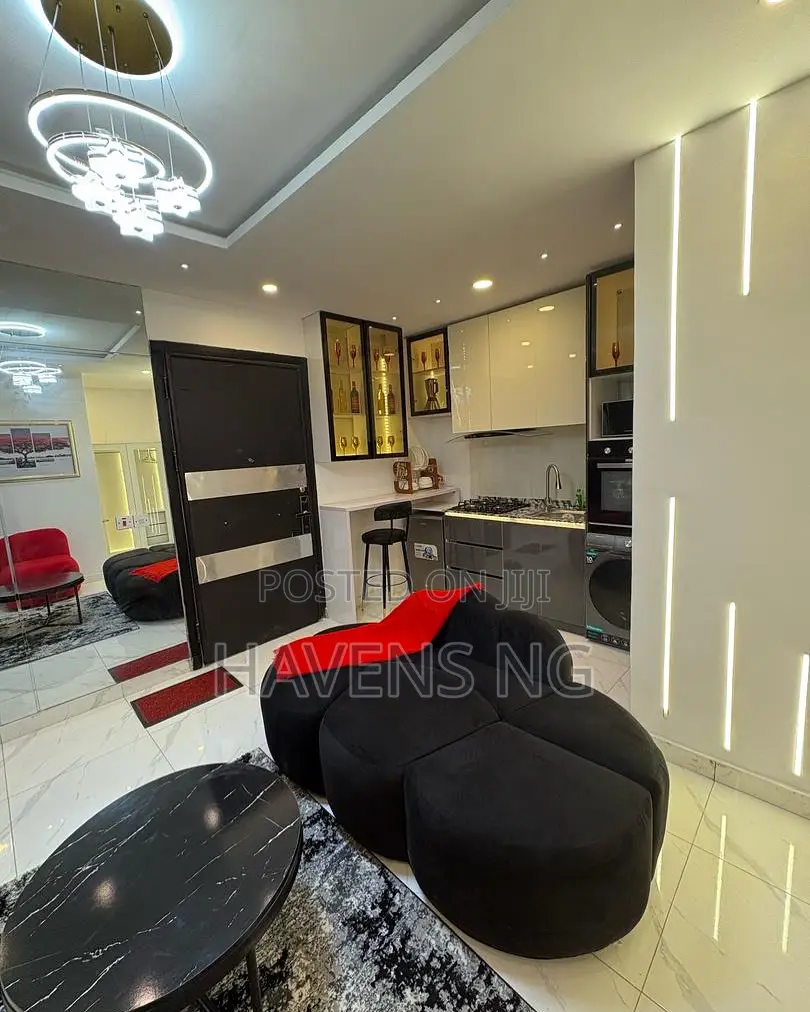 1-bedroom Penthouse Apartment With Ps5 in Ikate